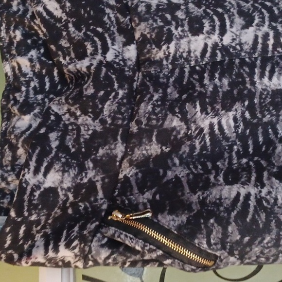 Yado leggings workout pants jr. size medium - Picture 3 of 5